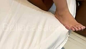 Well-endowed devours married latina's pussy in motel