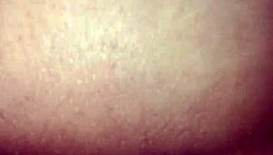 Watch this amateur pussy close-up on her ass