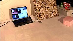 Blonde webcam whore takes double penetration in pussy and ass