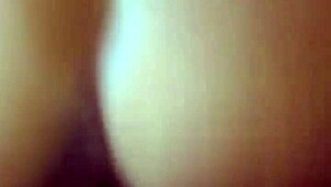 Oh wow, this latina amateur couple reaches orgasm through hardcore masturbation on the couch!