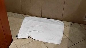 Wow, spying on my teen stepsister and jerking with her pants!