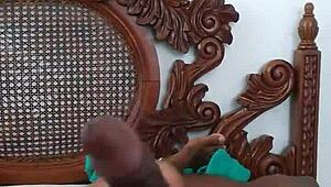 Prima safada feels deep pleasure from oral cock action