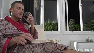 Petite Blonde Spinner Kiara Cole Cheats With Friend