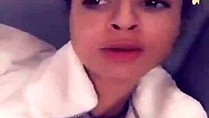 WATCH TEANNA TRUMP GIVE a SLOPPY BJ to that BIG BLACK COCK!