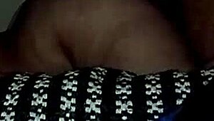 Amateur BBW goddess poses on all fours showing big ass and pussy