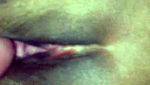 amateur guy cumming on his wife in homemade scene