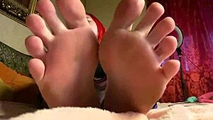 Man, I’m obsessed with feet soles and toes, can’t stop playin’ with ‘em!