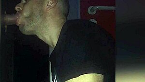 i sucked a BIG COCK in the glory hole and got a MASSIVE CUMSHOT