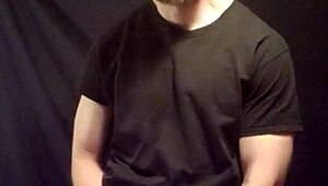 I'm a gay man jerking off my cock