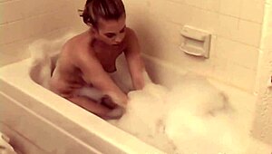 Little April, wanna watch me tease myself outdoors?