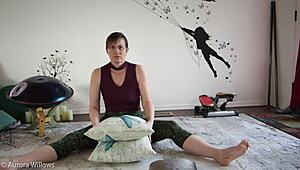 The russian milf in yoga pants gives a lesson on nude poses and cameltoe teasing