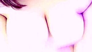 Hey, wanna see how wild Vietnamese girls get in bed?