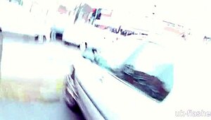 I love watching leyla morgan flash outdoors in public