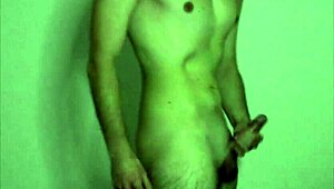 masturbating solo on webcam 😏