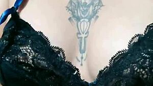 Brunette peruvian teen webcam girl shows big ass on stream