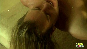 Guy plunges dick into shaved milf pussy on stairways and cums