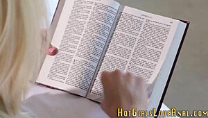 milf fingers teen pussy 😈