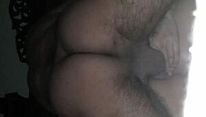 Bangioooo group engages in anal sex with farting sounds.