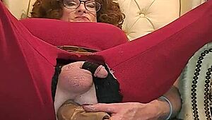 msheadscock waits for that huge black cock in crossdressing fun