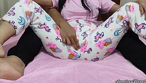 Mi sobrina en ley gets sneaky massage turning into hardcore action