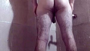 hot mexican babe masturbates in public shower