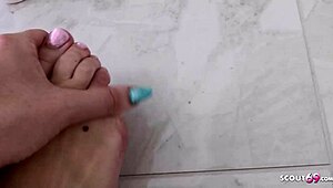 Deutsche amateurin Tight Tini shares kinky foot fetish dirty talk guide