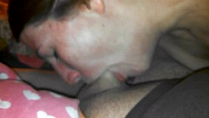 amateurs share a deepthroat blowjob in bed