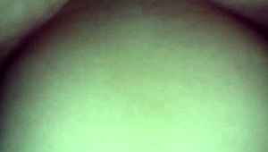 Tetas cargadas de leche con creampie intenso y profundo en hardcore