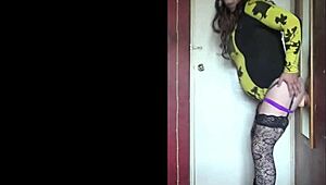 mark wright craves deep anal pleasure in bisexual encounters