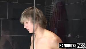 Twinks masturbate and cum in the shower 😈