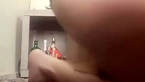 novinha brazilian babe dances showing her pussy in close-up. she teases with horny moves.