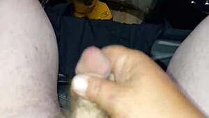 Hey, alice's horny panties lead to handjob and cumshot 😏