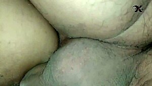 encuentro limpiando a mi prima y no aguanto las ganas de follarme su gran culo anal pov