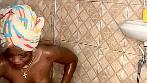 Anita's Wet Pussy Gets Fingered in the Bathroom!