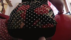 Hey Nicoletta, showing off big balloons and wild fetish passion, wanna join the fun?