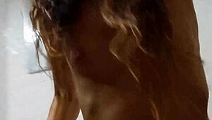 my morning selfie shows me naked at home