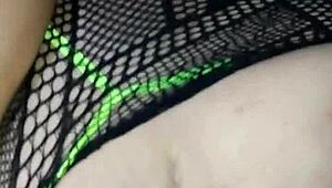 the wife squirts and gets cumshot all over her hair