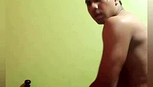 Que RICO me lo hace con su MONSTER COCK