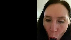 Look how I’m sucking this virtual cock!