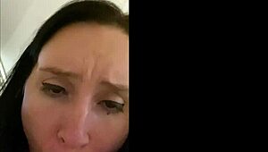 Look how I’m sucking this virtual cock!