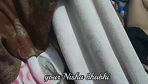 इंडियन पोर्नस्टार रवि देसी भाभी को जोरदार चोदता है