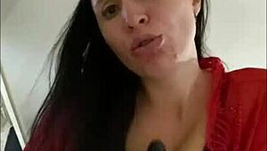 Look how I’m sucking this virtual cock!