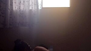 Grabo a la mujer de primo para que se de cuenta que le es infiel