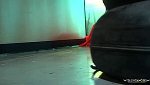 i got so horny rollerblading in pink stockings, had to ride my boyfriend’s dick