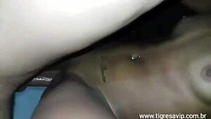 tigresa vip novinha giving her tight little ass to the big cock guy on the sofa for anal