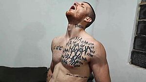 I paid the electrician with a passionate blowjob he loved