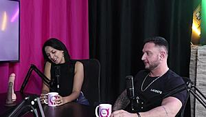 They offered money for sex on island game, and she got into whoring and swinging 😈 Kel Abate Bruno Abate