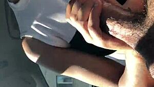 Asspredateur gets sloppy blowjob from tinder slut in car