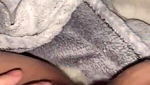 play with my creamy pussy and piss