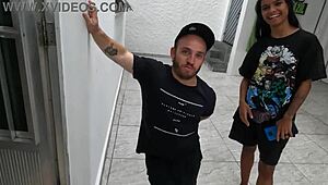 pitoco chegou junto da ninfeta e quer meter o ferro jasmine santanna